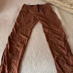 PRANA Koen Pant in Terracotta (M)
